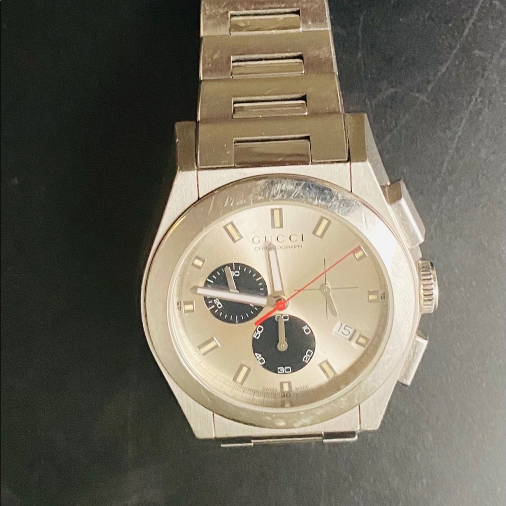 Men GUCCI CROWN WATCH..USED